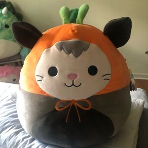 Happy Halloween!!! 16” Squishmallow “Luanne”